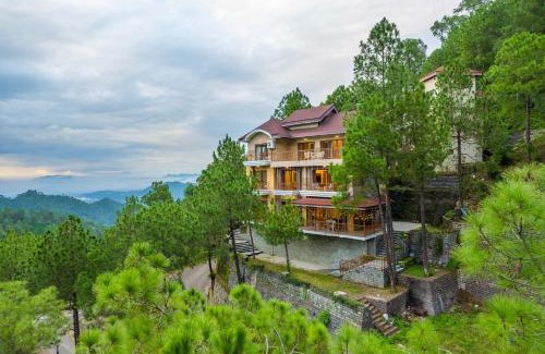 Kasauli Villa | StayVista at Out Of The Woods with Sprawling view at Kasauli