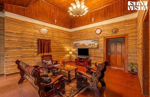 Kodaikanal Villa | StayVista at Serenity of Sunny Side with TV, Lawn, Lake View