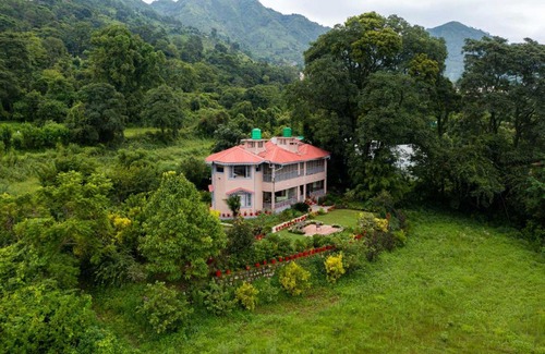 Bhimtal Villa | StayVista at The Octagon Affair with Fireplace, The Pet Friendly Vista