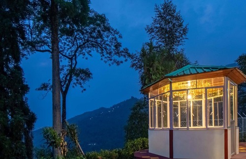 Darjeeling Villa | Stayvista at Treetops & Tea Trails - 5BR w/Gazebo
