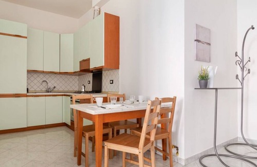 Central Station Apartment | Stazione Centrale Cozy and Functional Flat