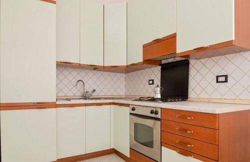 Central Station Apartment | Stazione Centrale Cozy and Functional Flat