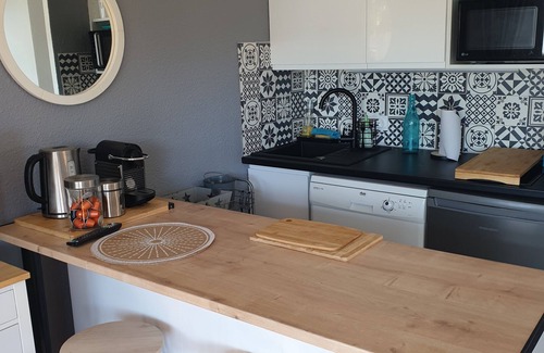 La Nartelle Apartment | Ste Maxime: T3 Sea view, close to the beach, in a lush park.