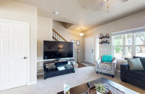 Fountain House | Steadfast Retreat