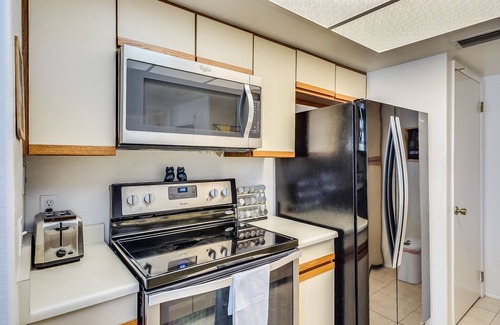 Camelback East Condo | Steal of a Deal for this Elegant Condo!
