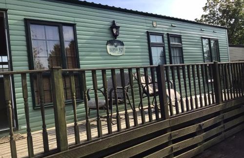 Fence Apartment | Steamer View Todber Valley Caravan Park
