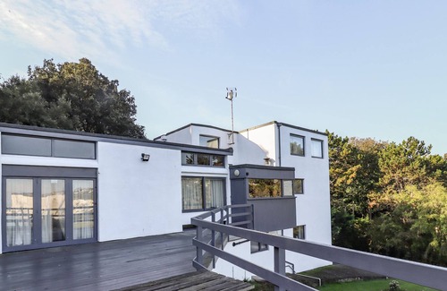 St Margaret's at Cliffe Apartment | STEEPACRE, country holiday cottage in St Margaret's At Cliffe