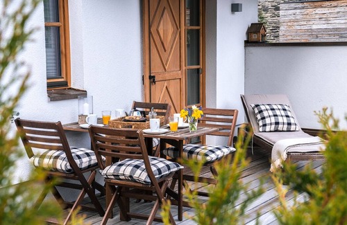 Rain Apartment | Steinberghaus Top 2