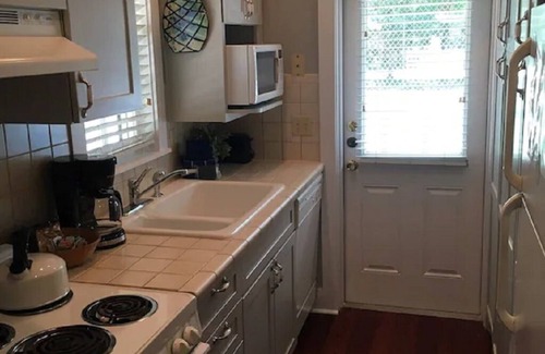 Steinhatchee Resort | Steinhatchee Landing Resort-Cherry Blossom #24-Dog Friendly-*THIRD NIGHT FREE*