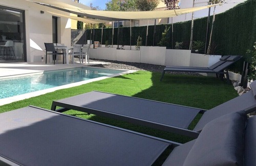 Weststadt House | Steinhaus, Privater Pool, Freier Blick