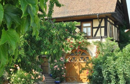 Breuberg Apartment | Steinofenzimmer - Guest room - Maul winery