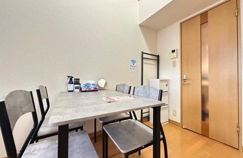 Higashi Apartment | Stella 202 エアコン付 無料WiFi Netflix