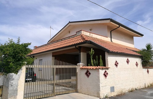 Santa Maria del Focallo Apartment | Stella Marina House with terrace 200 m from the sea