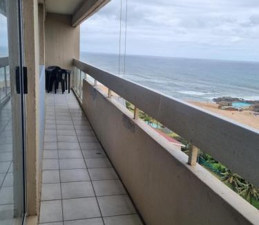 Kingsborough Apartment | Stella Maris 117 Amanzimtoti