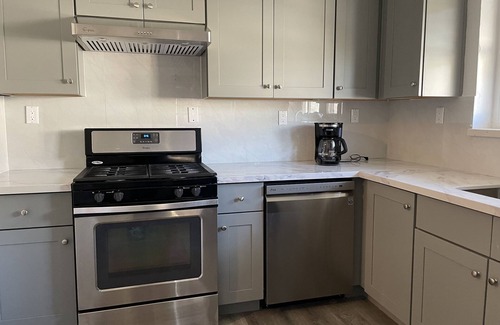 Alhambra House | Stellar 3 bedrooms 2 baths house near USC, Pasadena, Downtown LA and Hollywood