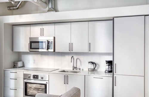 Belltown Apartment | Stellar Bell Town Studio w/Rooftop, nr Dining & Shops, by Blueground