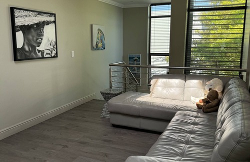 Stellenbosch Central House | Stellenbosch Centre - Luxury Townhouse in Dorpstraat