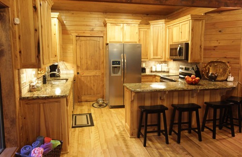 Broken Bow Cabin | Step inside to see the lush décor and cathedral ceiling. Pool Table, Hot Tub!