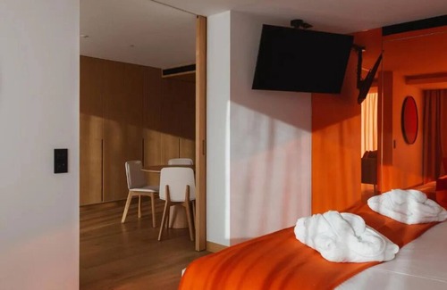 Sao Jorge de Arroios Hotel | Step into Lisbon’s Magic—Poolside Days & Light-Filled Nights