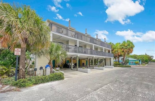 Belleair Shore House | Step into the clean white Sand. Excellent Location. Quiet Neighborhood.