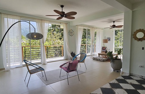 Canaveral House | Step into your private jungle retreat in delightful Tayrona with WiFi, AC