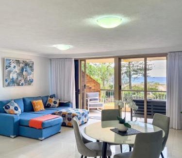 Bilinga Apartment | Step out to the Beach