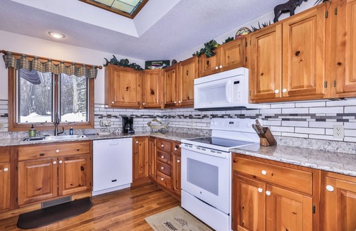 Woodruff House | Stepaway Vacation Rentals-Sweet Verna