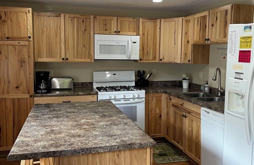 St Germain Cabin | Stepaway Vacation Rentals- Dave's Landing