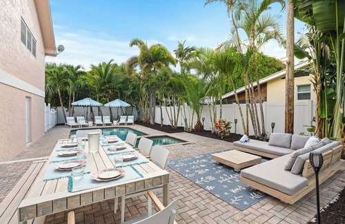 Palm Beach Shores House | Steps 2 Beach | Pool/SPA | Game Room | Pool Table