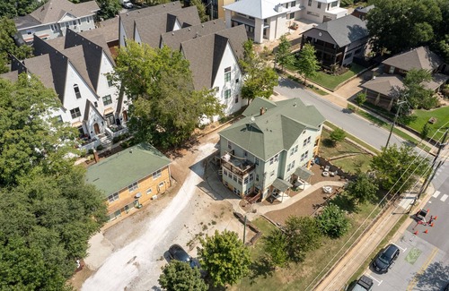 Fayetteville Apartment | Steps away from Dickson, Bright and Open Apartment in historic 1905 home