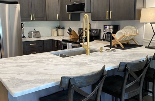 Auburn Condo | Steps away from Jordan Hare Stadium, Auburn Arena & downtown Auburn!