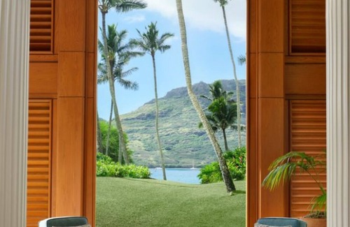 Lihue Hotel | Steps Away from Kalapaki Beach! Stunning Oceanfront Room | Outdoor Pool
