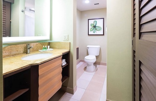 San Jose Hotel | Steps away from Norman Y. Mineta San Jose International Airport, 3 Classic Units