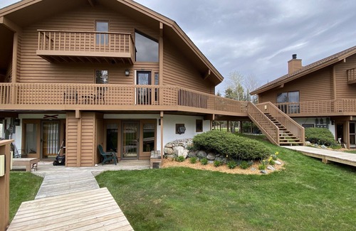 Mancelona Condo | Steps away from ski, golf, and pool - Newly renovated condo