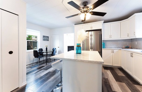 Port Stanley Cottage | Steps away from the beach, perfect family getaway - 5 min walk to beach
