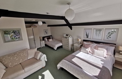 Bilbrook Bed & Breakfast | Steps Farmhouse