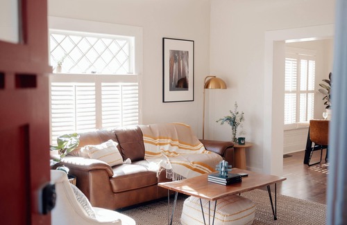 Exeter House | Steps from Downtown Exeter and a short drive to Sequoia National Park