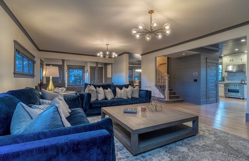 Walla Walla House | Steps from downtown - Beautiful historic home with AC, WiFi