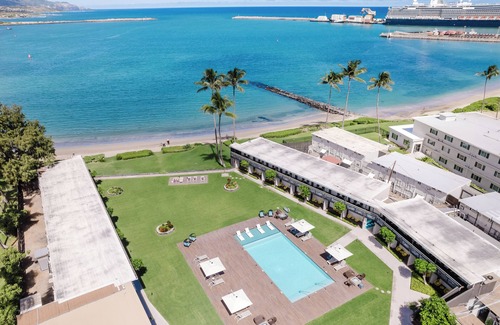 Kahului Hotel | Steps from Kahului Bay! Three Pet-friendly Units, Outdoor Pool