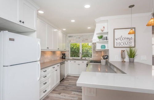 Central Mission Beach Condo | Steps from Sand * New Remodel * BBQ