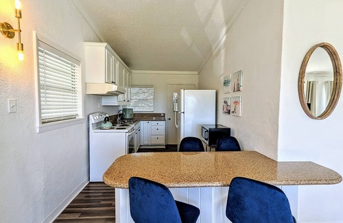 Hollywood Beach House | Steps from the Beach - Pet Friendly - Surfers Beach Cottage!