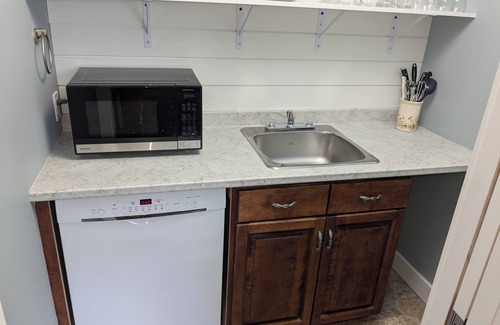 North Rustico Apartment | Steps from the best the Island has to offer