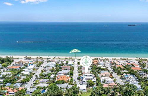 Birch Park Finger Streets House | Steps from the Beach Heated Pool Seaside Key