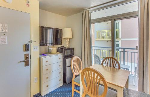 Crescent Beach Apartment | Steps to Beach Bay Watch Resort Studio