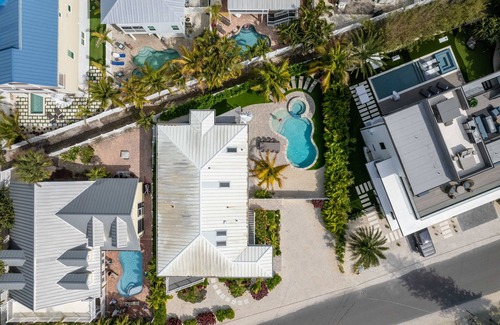Anna Maria Villa | Steps to Beach - Bean Point Residence Unit B by SeaBreeze Vacation