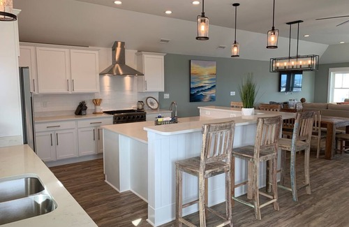 Nags Head House | Steps to Beach*Private Heated Pool*Elevator* Jennette's Pier
