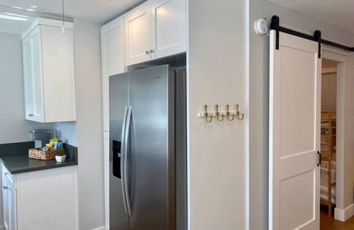Huntington Beach Bed & Breakfast | Steps To Beach, Main St, Pac City | BBQ | Firepit