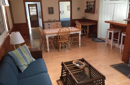 North Eastham Cottage | Steps to Cooks Brook Beach! A/C, Heat, Wifi, Outdoor Shower, Gas Grill