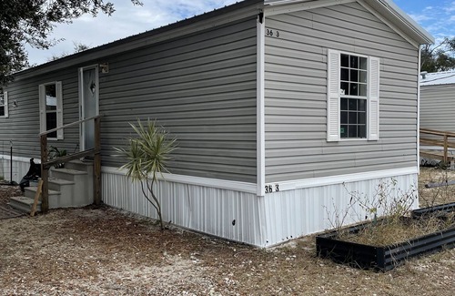Parker House | Steps to East St. Andrews Bay, Tyndall main gate just 3 miles away. Boat dock