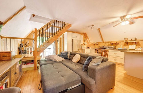 Eidelweiss Village Cabin | Steps to Lake, Beach & Playground: Madison Cabin